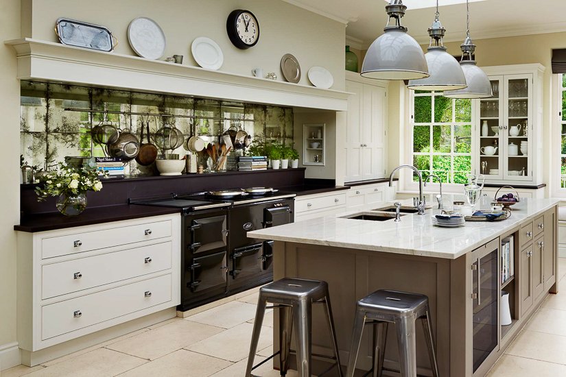 L-Shaped Kitchen